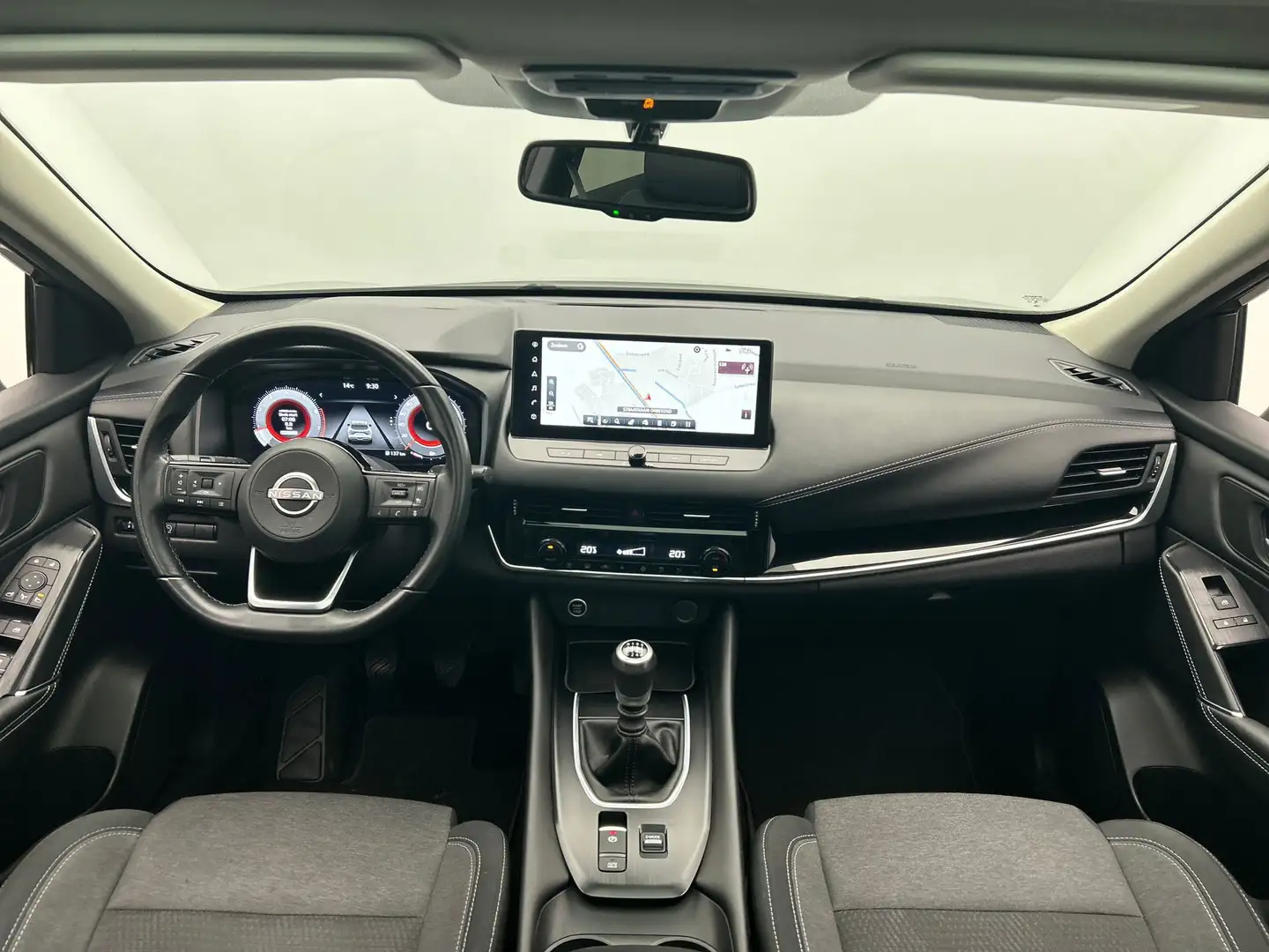 Nissan Qashqai 1.3 MHEV N-Connecta | Pano/Dak | Adapt.Cruise/Cont Schwarz - 2