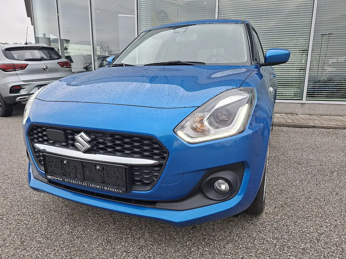 Suzuki Swift 1,2 Hybrid DualJet Allgrip Shine Bleu - 1