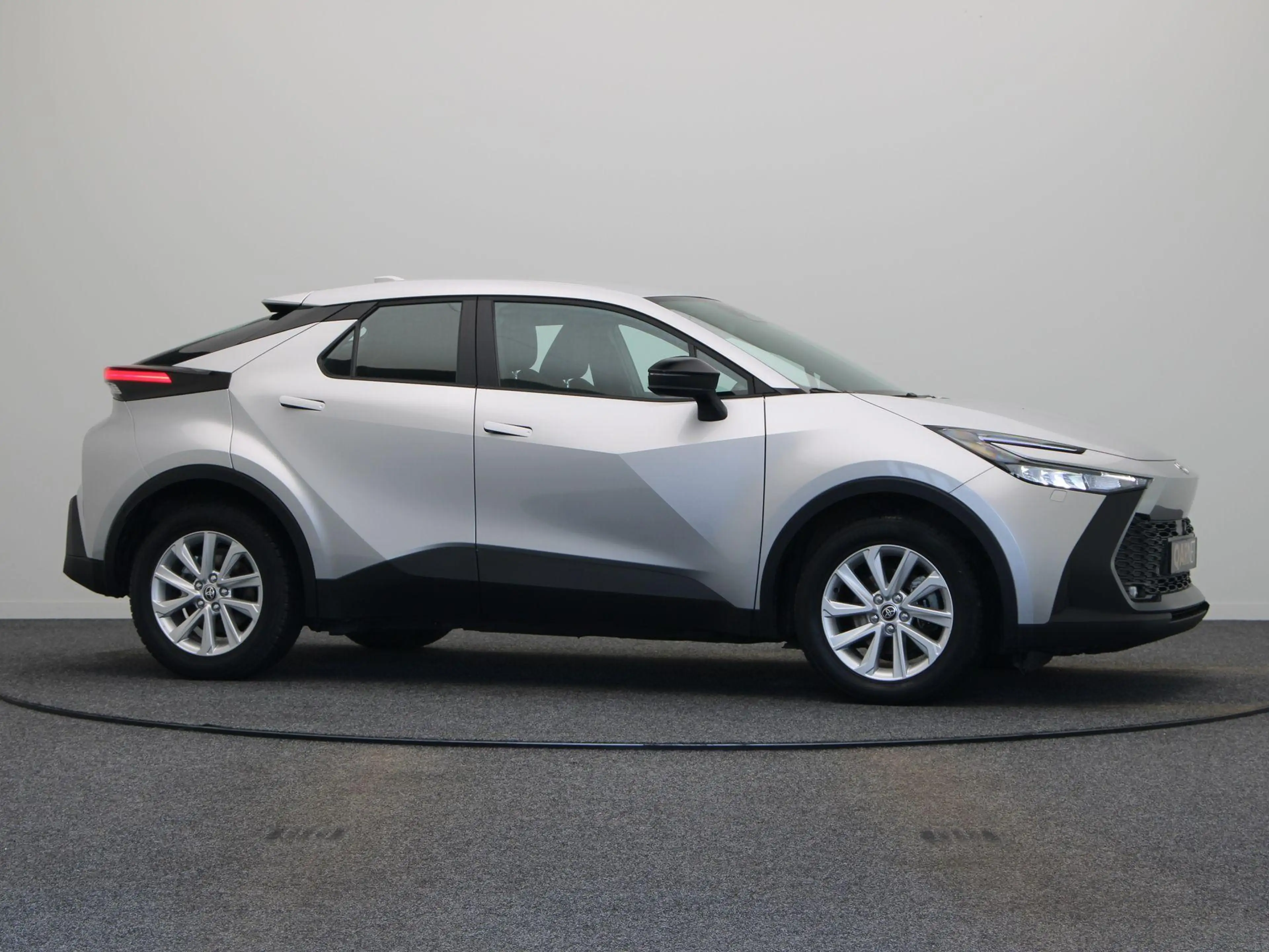 Toyota C-HR 1.8 Hybrid 140 Active | Stoel- en stuurwielverwarm — photo 10