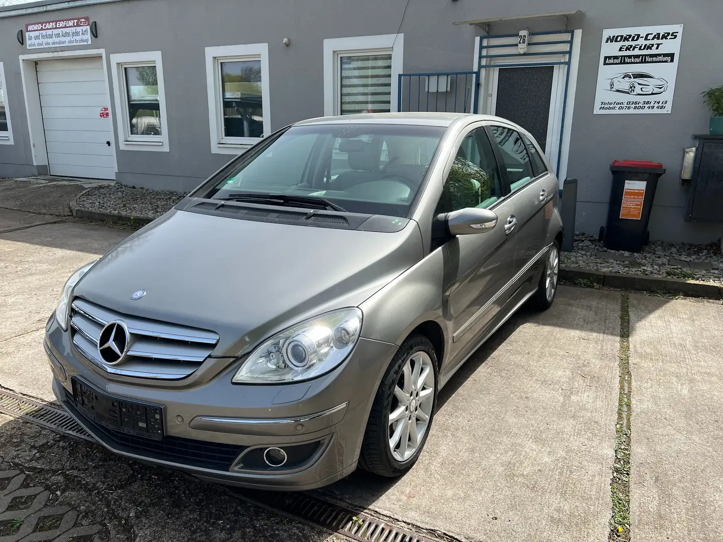 Mercedes-Benz B 180 B 180 CDI (245.207)*Klima*Navi*Alus* Gri - 1