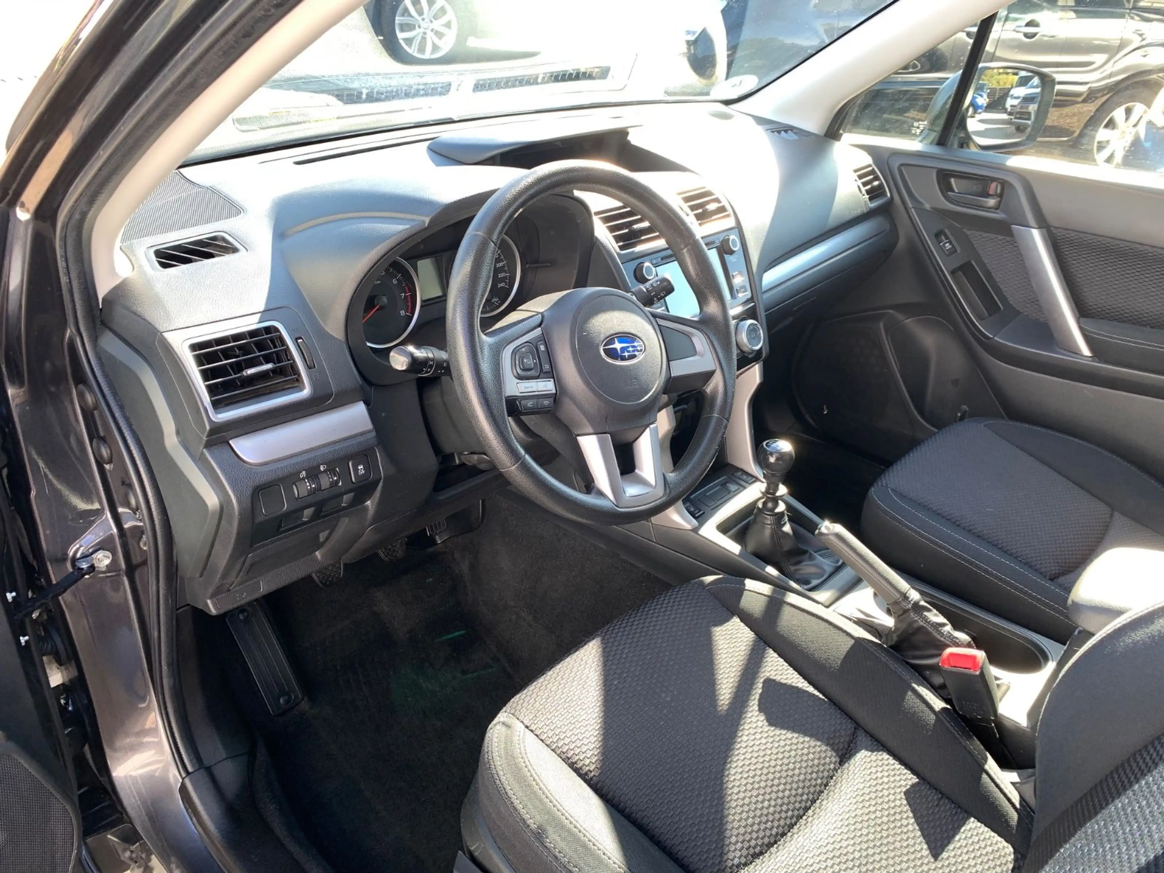 Subaru Forester Active 2,0 AWD AHK PDC Shzg Klima — photo 7