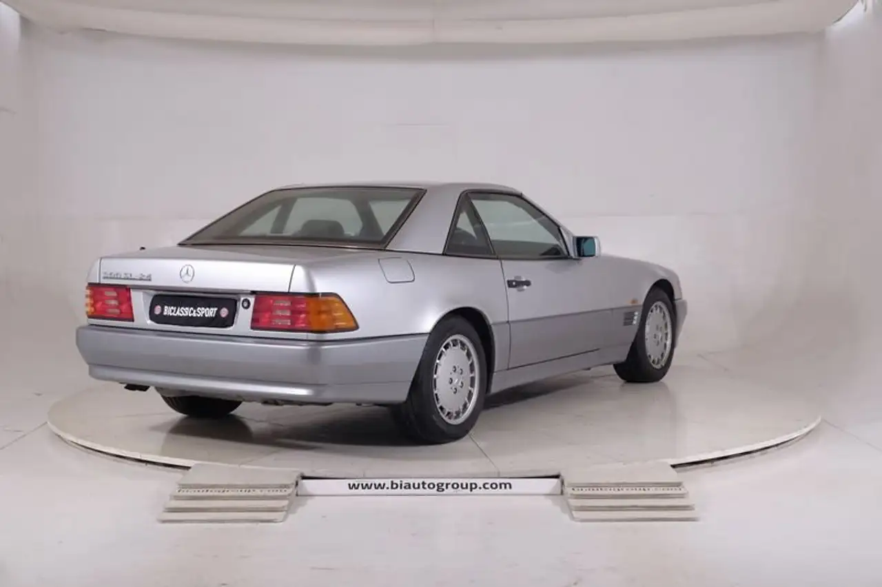 Mercedes-Benz SL 300 300, foto 4
