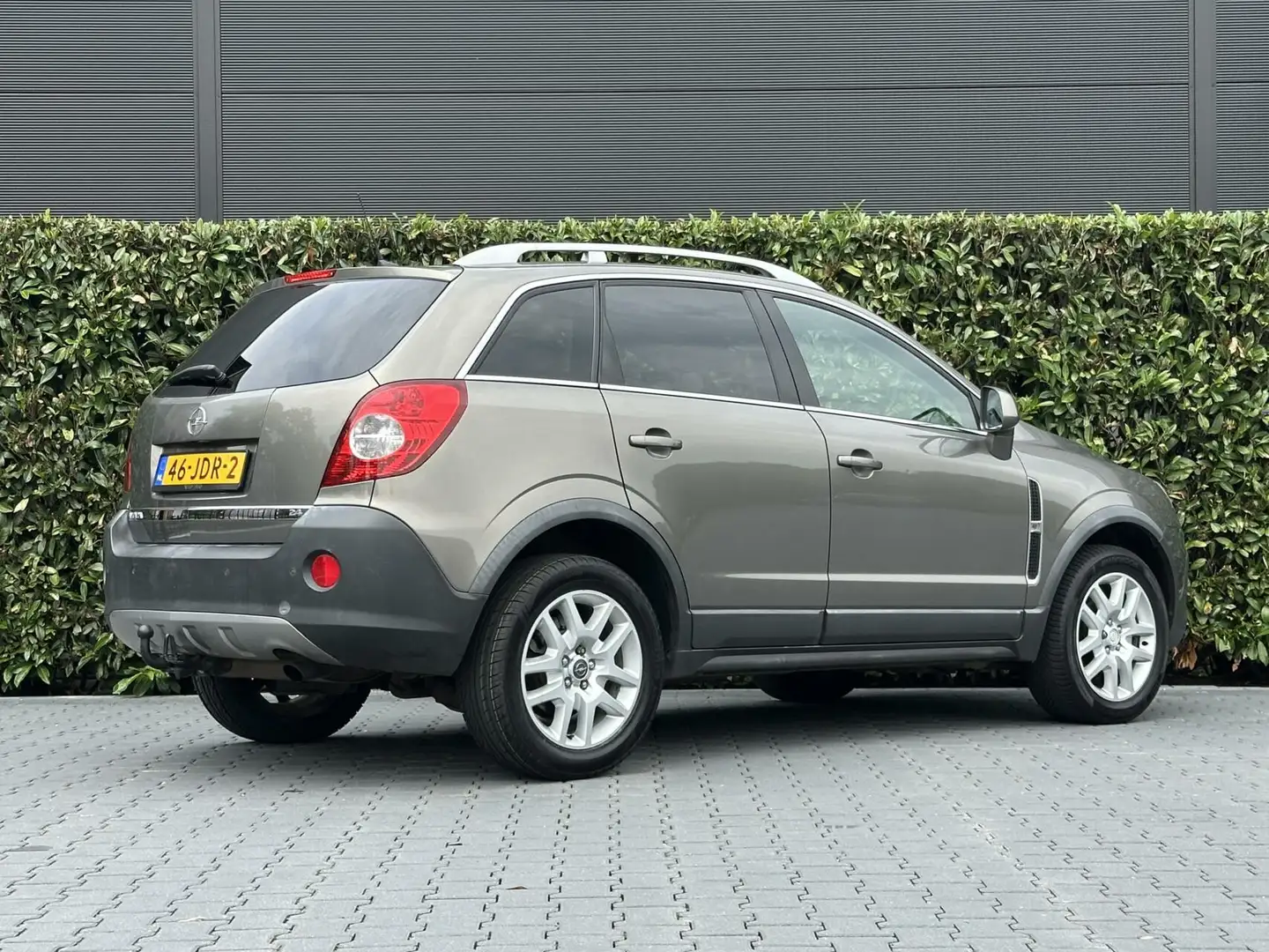 Opel Antara 2.4-16V Temptation, NL AUTO, NAP LOGISCH, ECC-AIRC Bej - 2