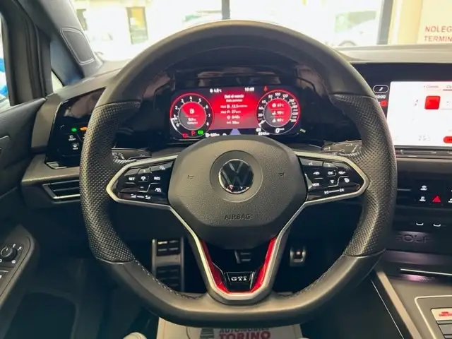 Volkswagen Golf view 16
