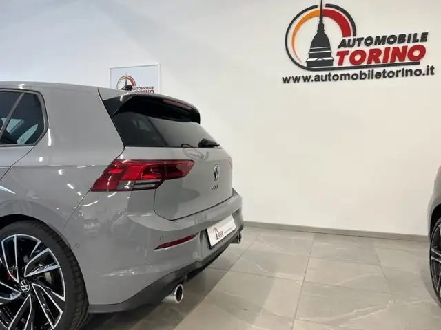 Volkswagen Golf view 6