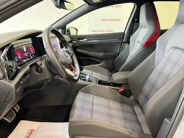 Volkswagen Golf view 11