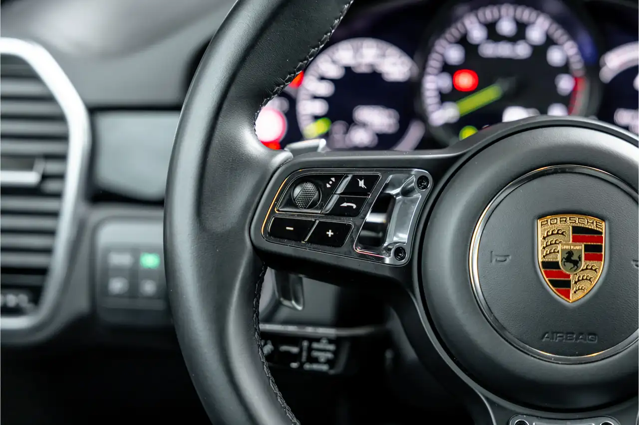 Porsche Cayenne Coupé 4.0 Turbo S E-Hybrid Sport Chrono + Burm, миниатюра 26