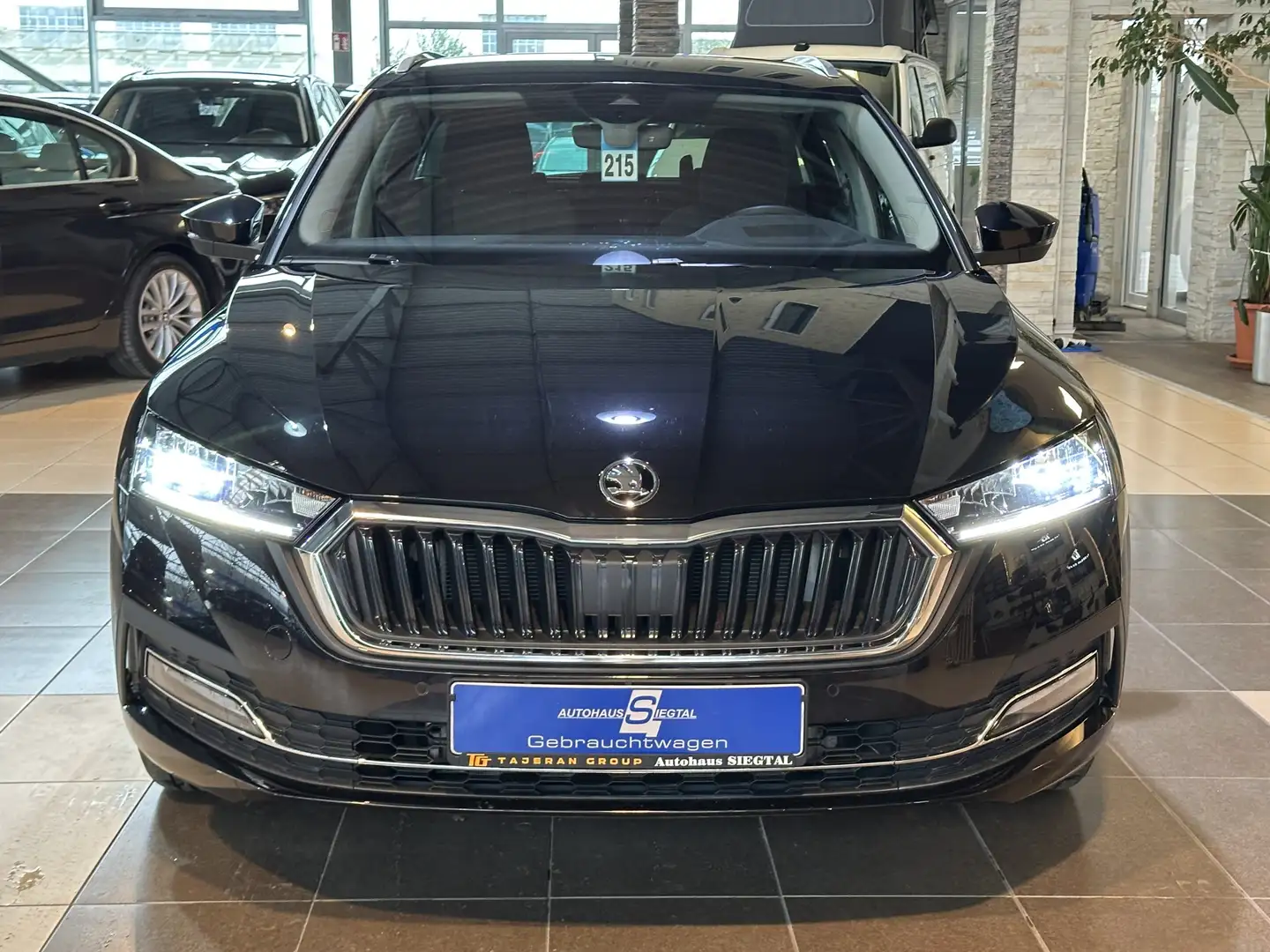 Skoda Octavia Style AHK LED dig.Cockpit PDC SHZ DAB+ Noir - 2