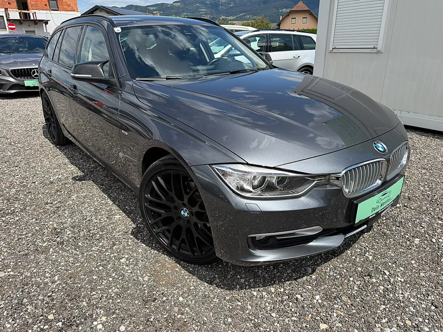 BMW 320 d **Allrad** Grau - 1