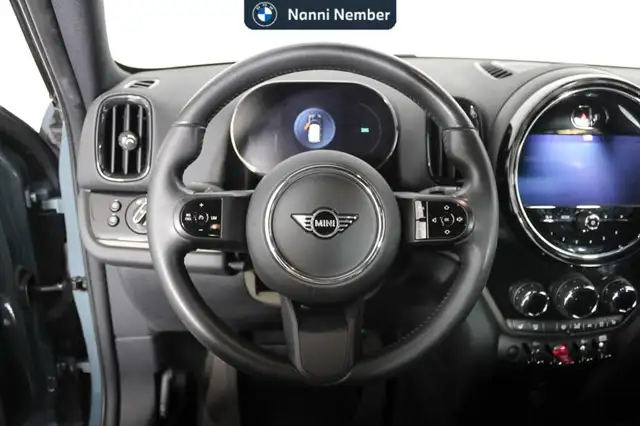 Mini Cooper Cooper view 10