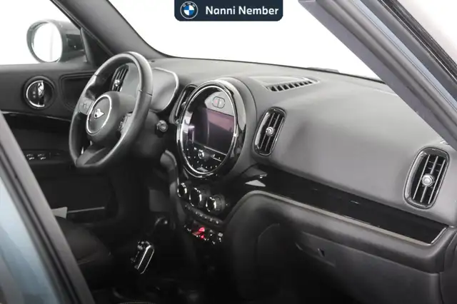 Mini Cooper Cooper view 8