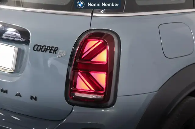 Mini Cooper Cooper view 6