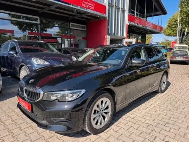 BMW 3 Series view 2