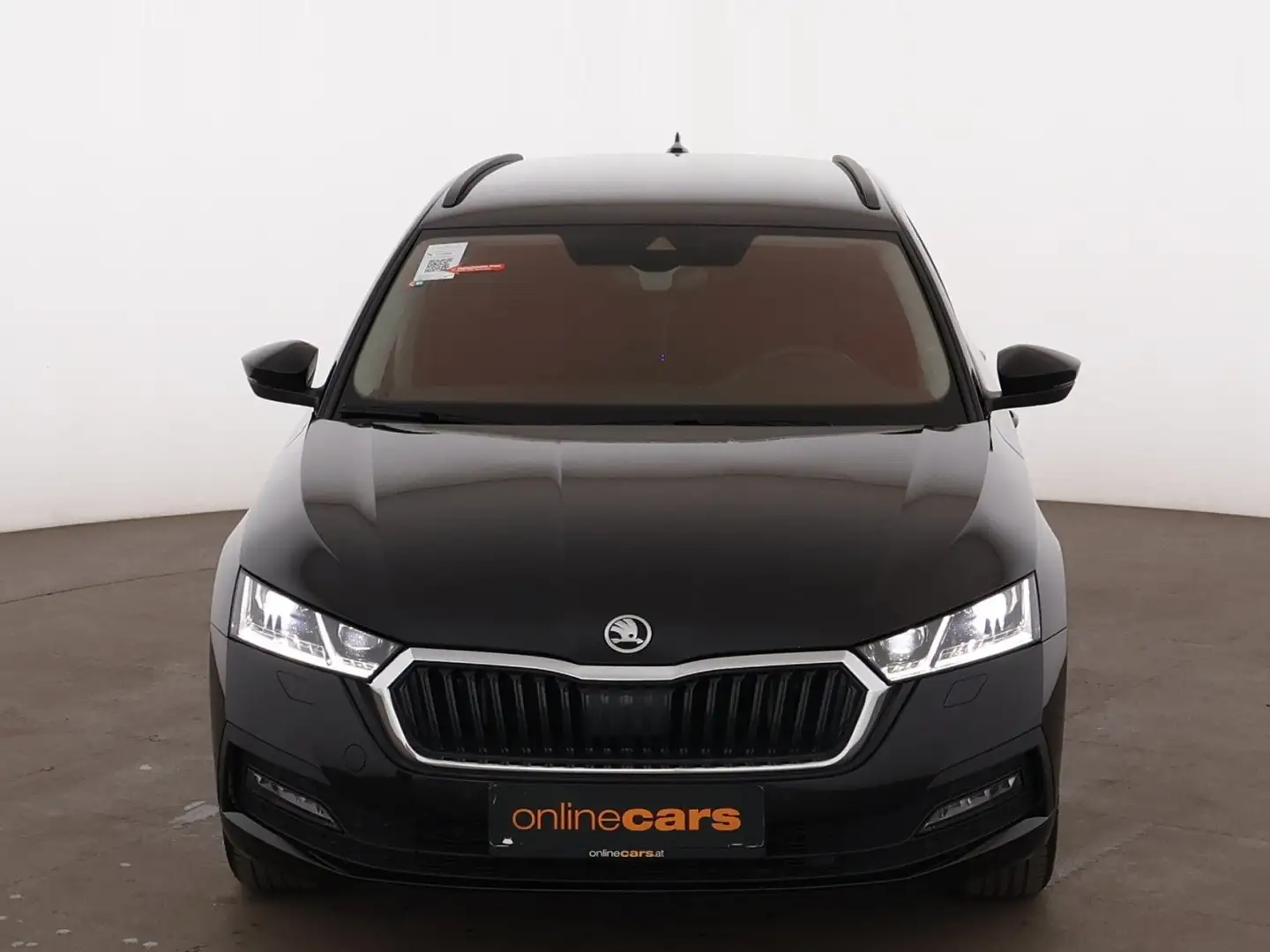 Skoda Octavia Combi 2.0 TDI Ambition Aut MATRIX SITZHZG Schwarz - 2