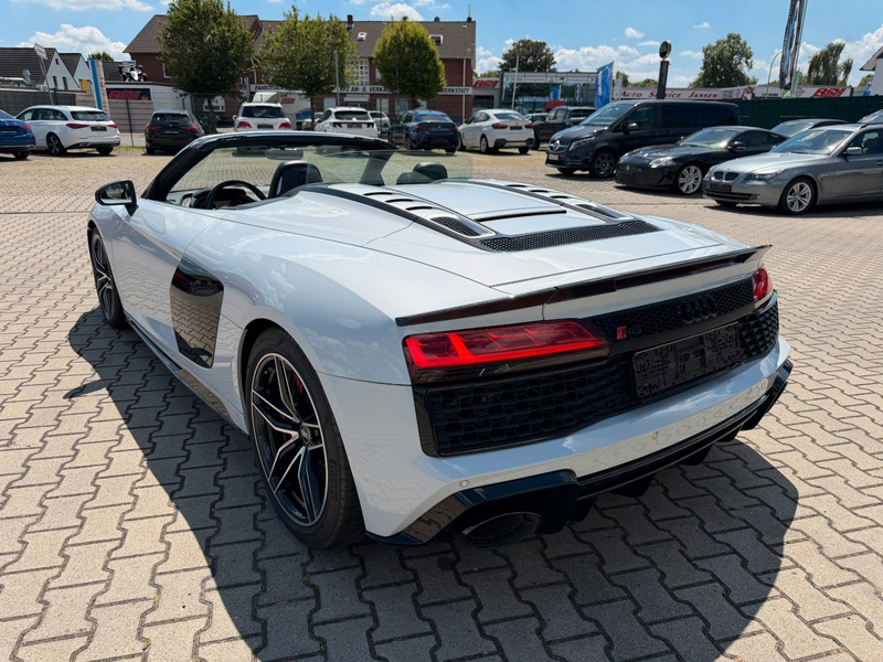 Audi R8 Spyder 5.2 FSI quattro performance*Carbon*B&O — photo 5
