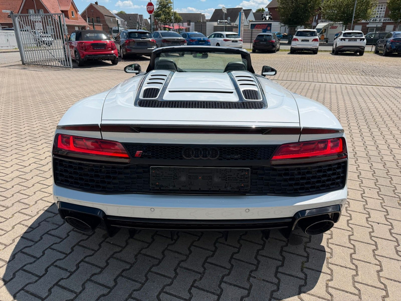 Audi R8 Spyder 5.2 FSI quattro performance*Carbon*B&O — photo 7