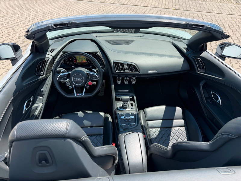 Audi R8 Spyder 5.2 FSI quattro performance*Carbon*B&O — photo 3