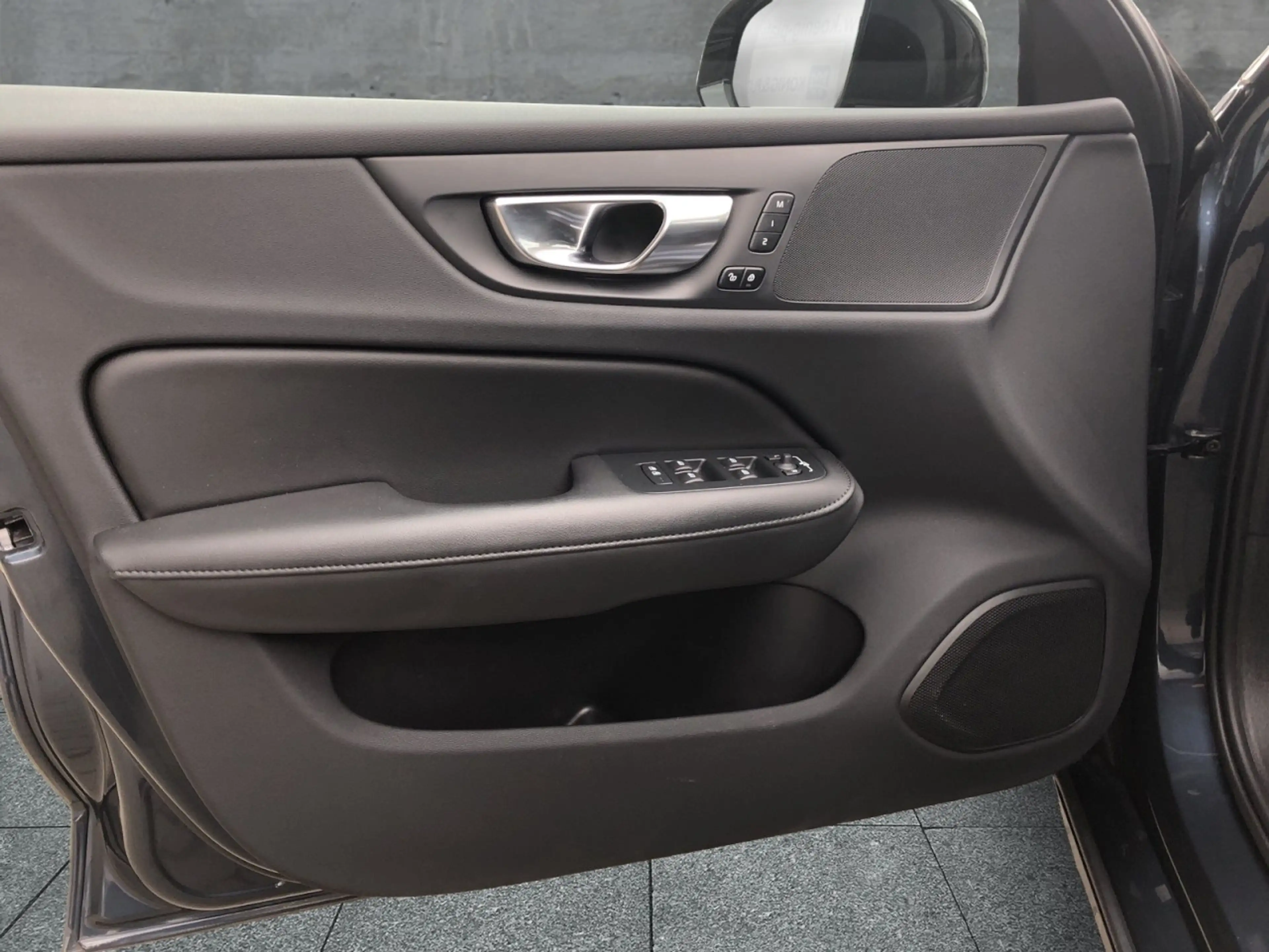 Volvo S60 B5 (Benzin) AWD Plus Dark (EURO 6d)(OPF) Klima — photo 15