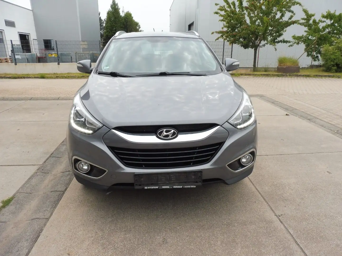 Hyundai TUCSON ix35 2.0 CRDi 100kW Trend 4WD Euro 5 Grigio - 2