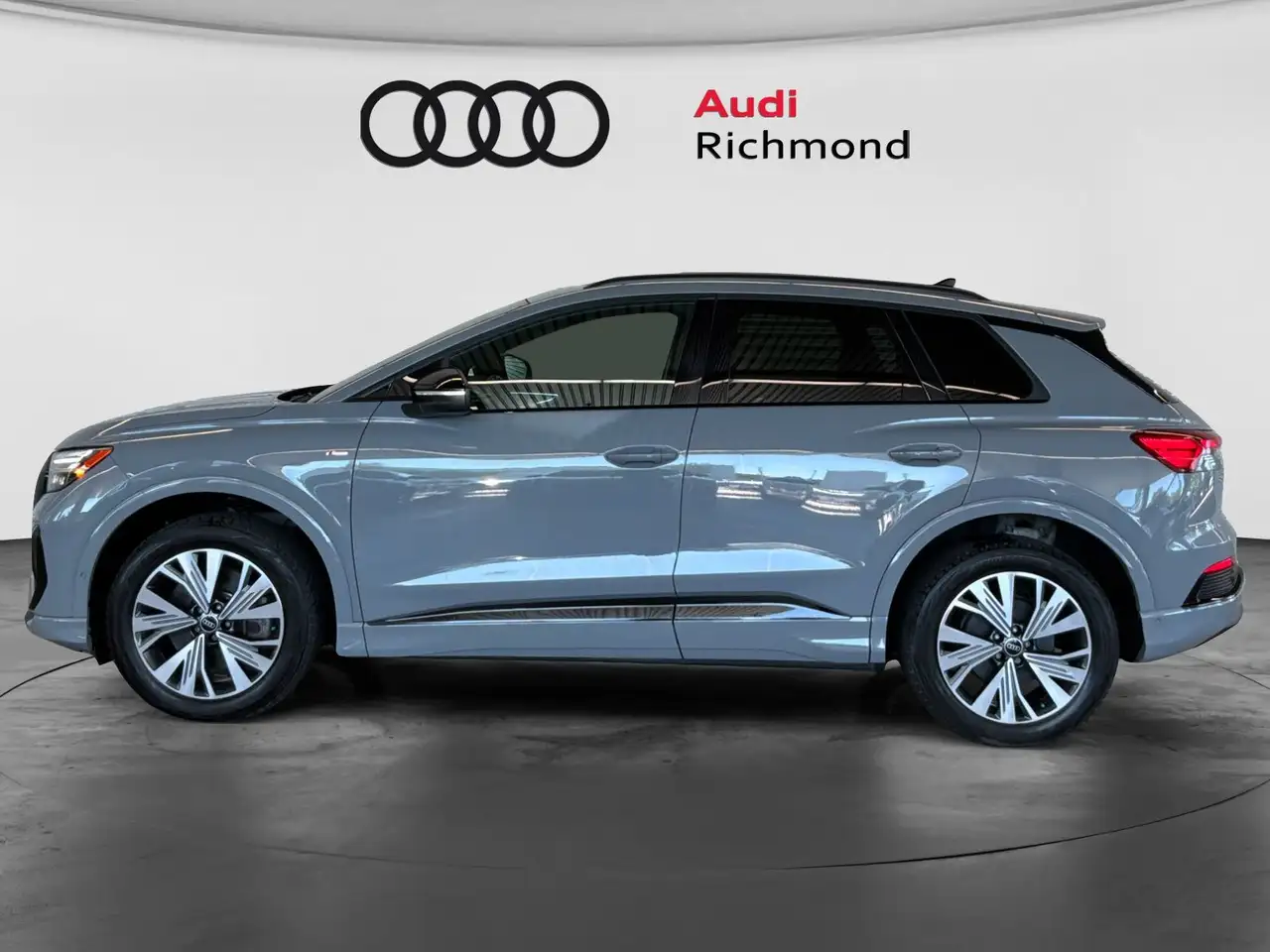 Audi Q4 e-tron снимка Audi Q4 e-tron