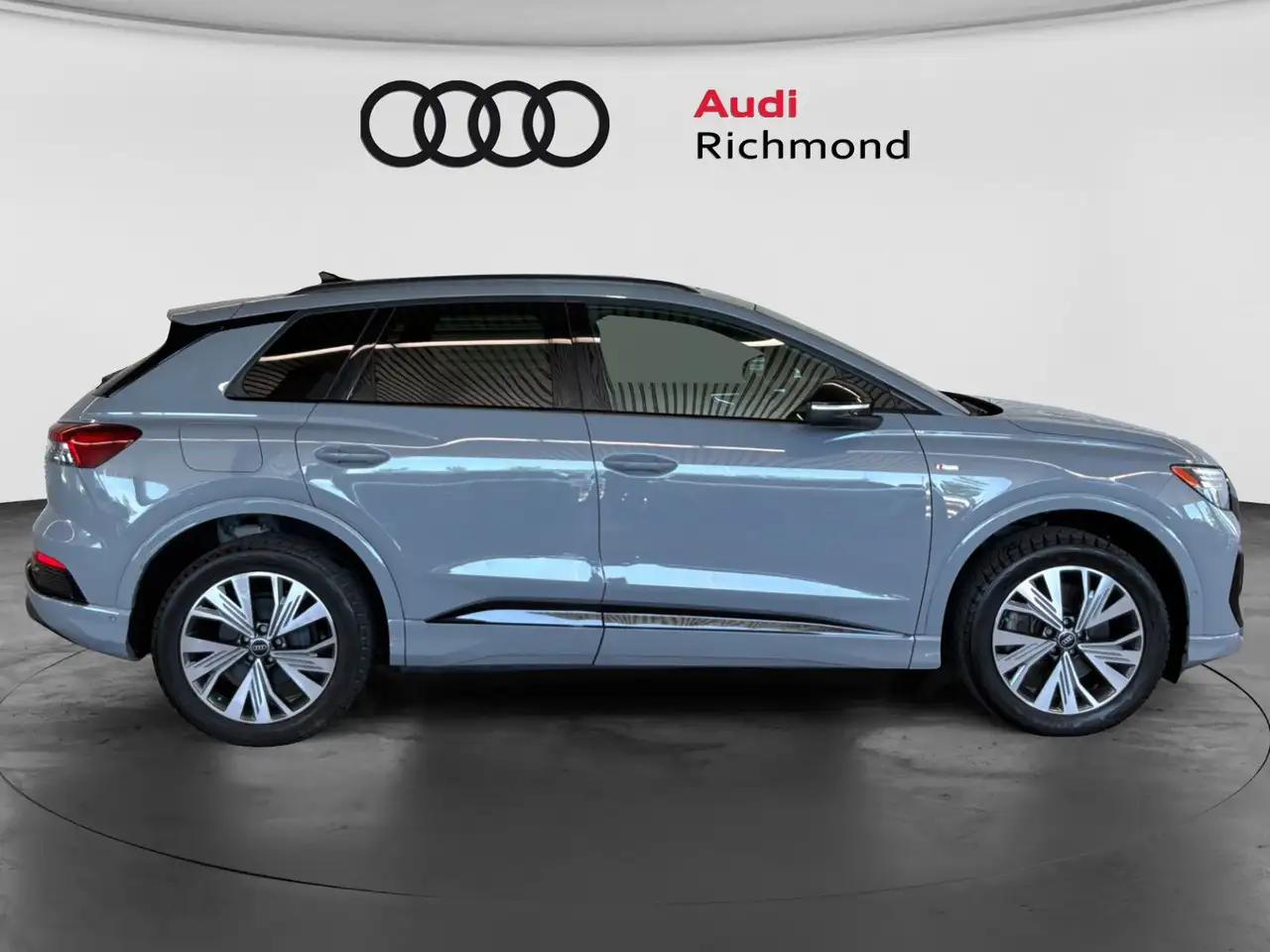 Audi Q4 e-tron снимка Audi Q4 e-tron