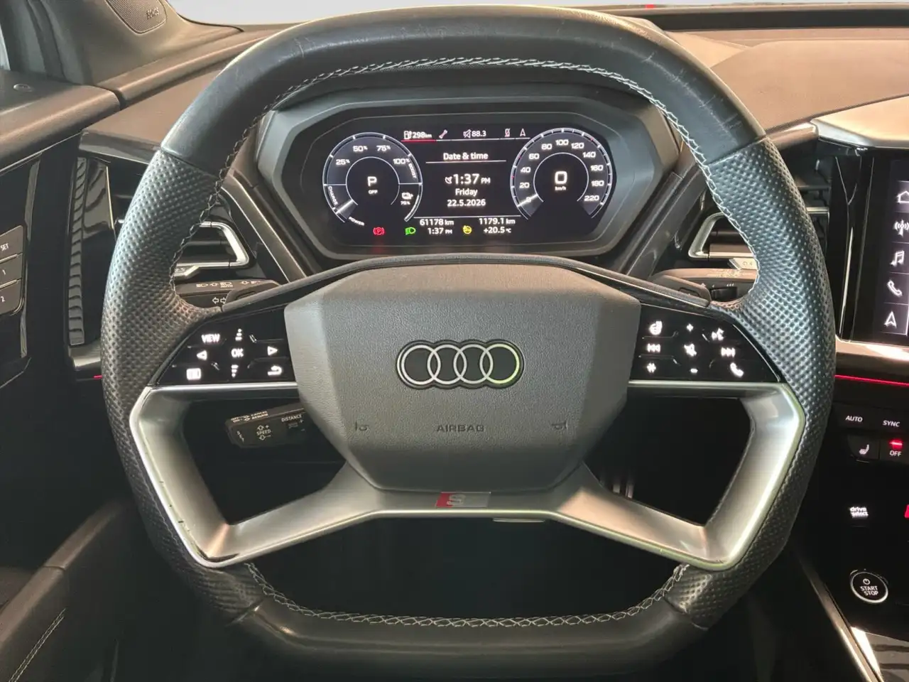 Audi Q4 e-tron снимка Audi Q4 e-tron