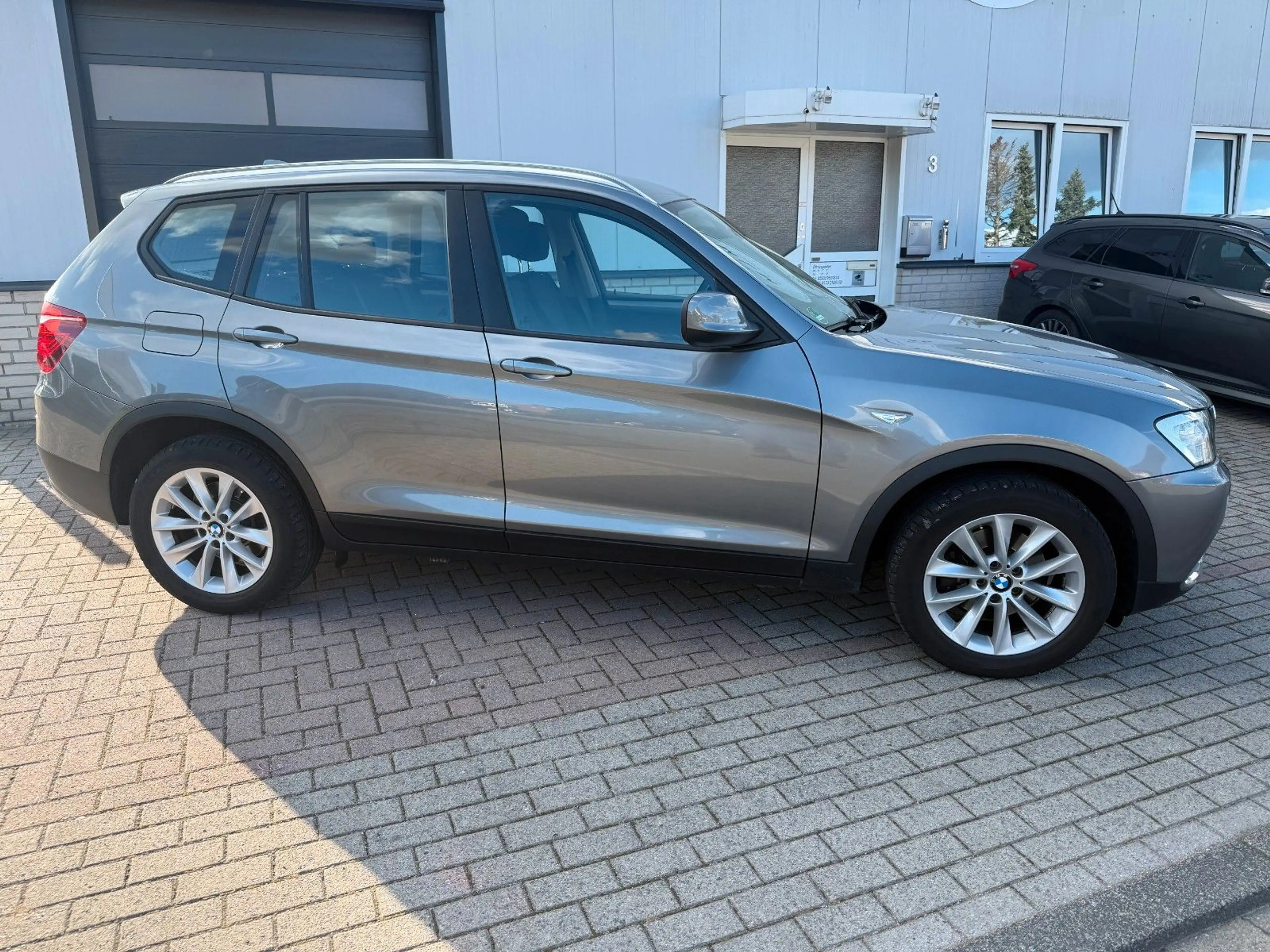 BMW X3 xDrive 28 i Klima Navi Xenon Kamera — photo 5