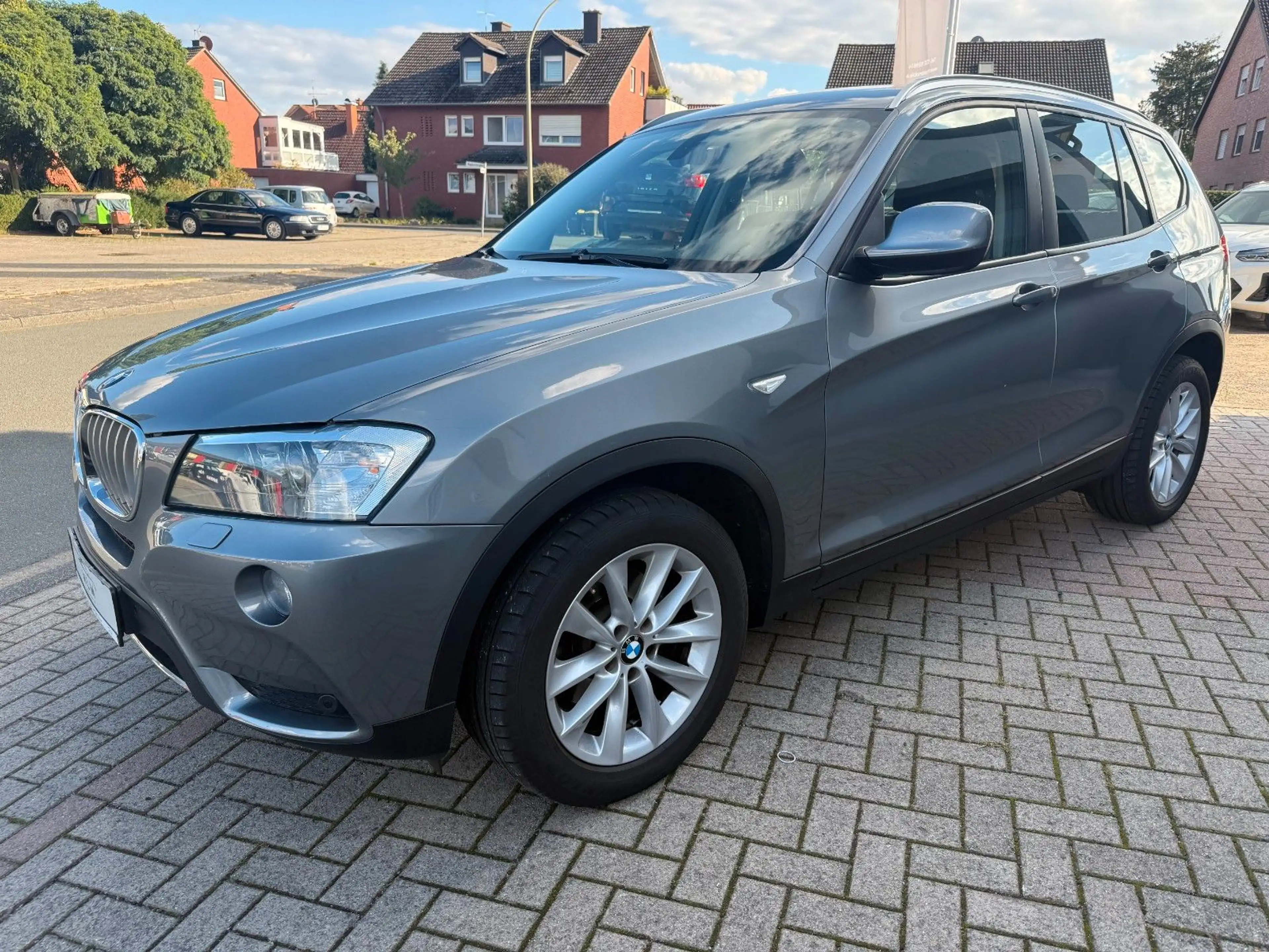 BMW X3 xDrive 28 i Klima Navi Xenon Kamera — photo 13