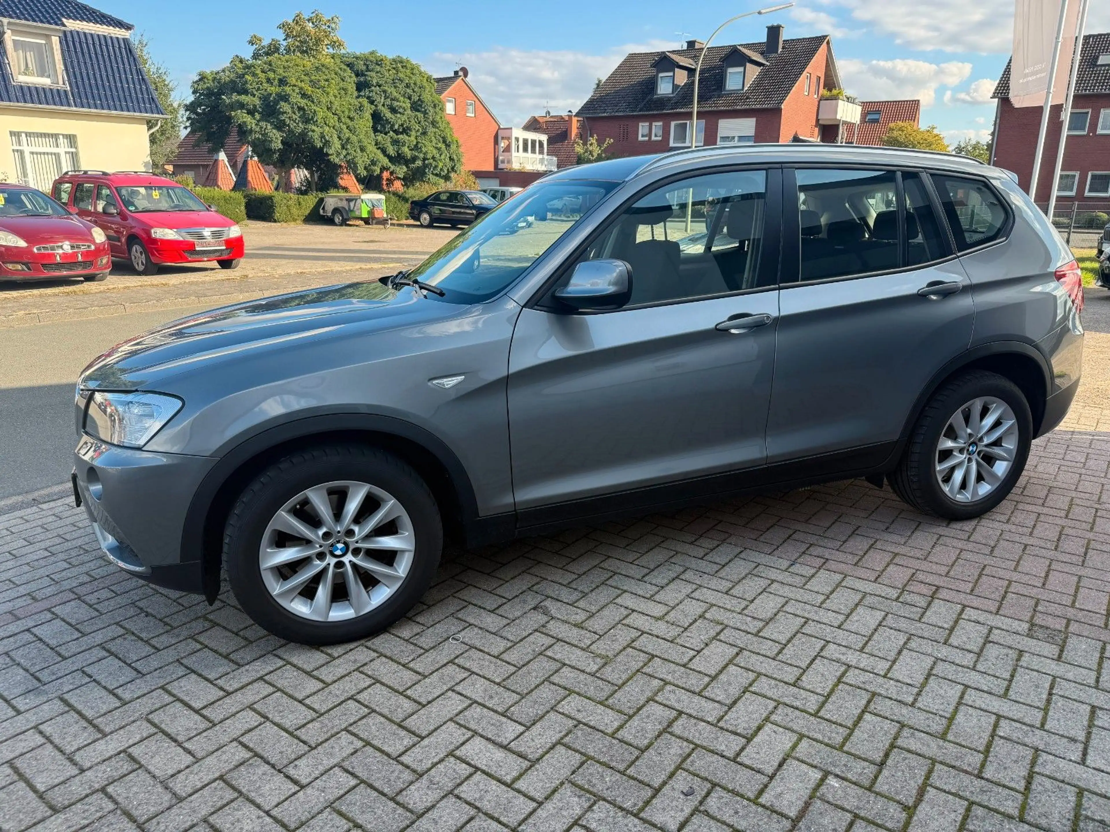 BMW X3 xDrive 28 i Klima Navi Xenon Kamera — photo 12