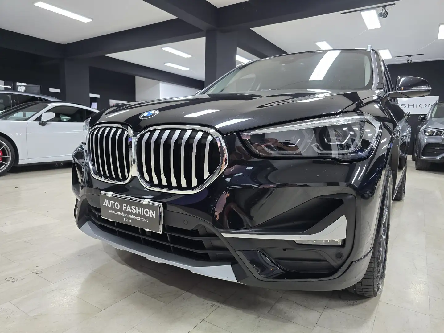 BMW X1 X1 F48 2021 sdrive18d XLine Plus auto Nero - 2
