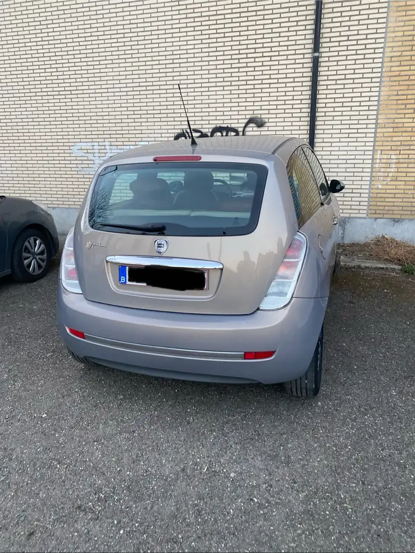 Lancia Ypsilon 1.4i Platino DFN - 2