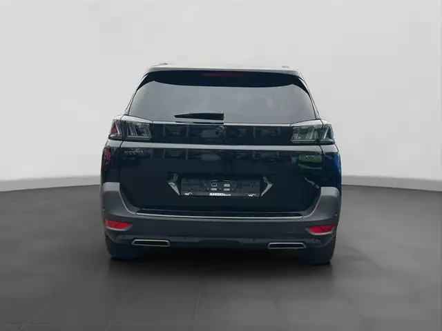 Peugeot 5008 view 4