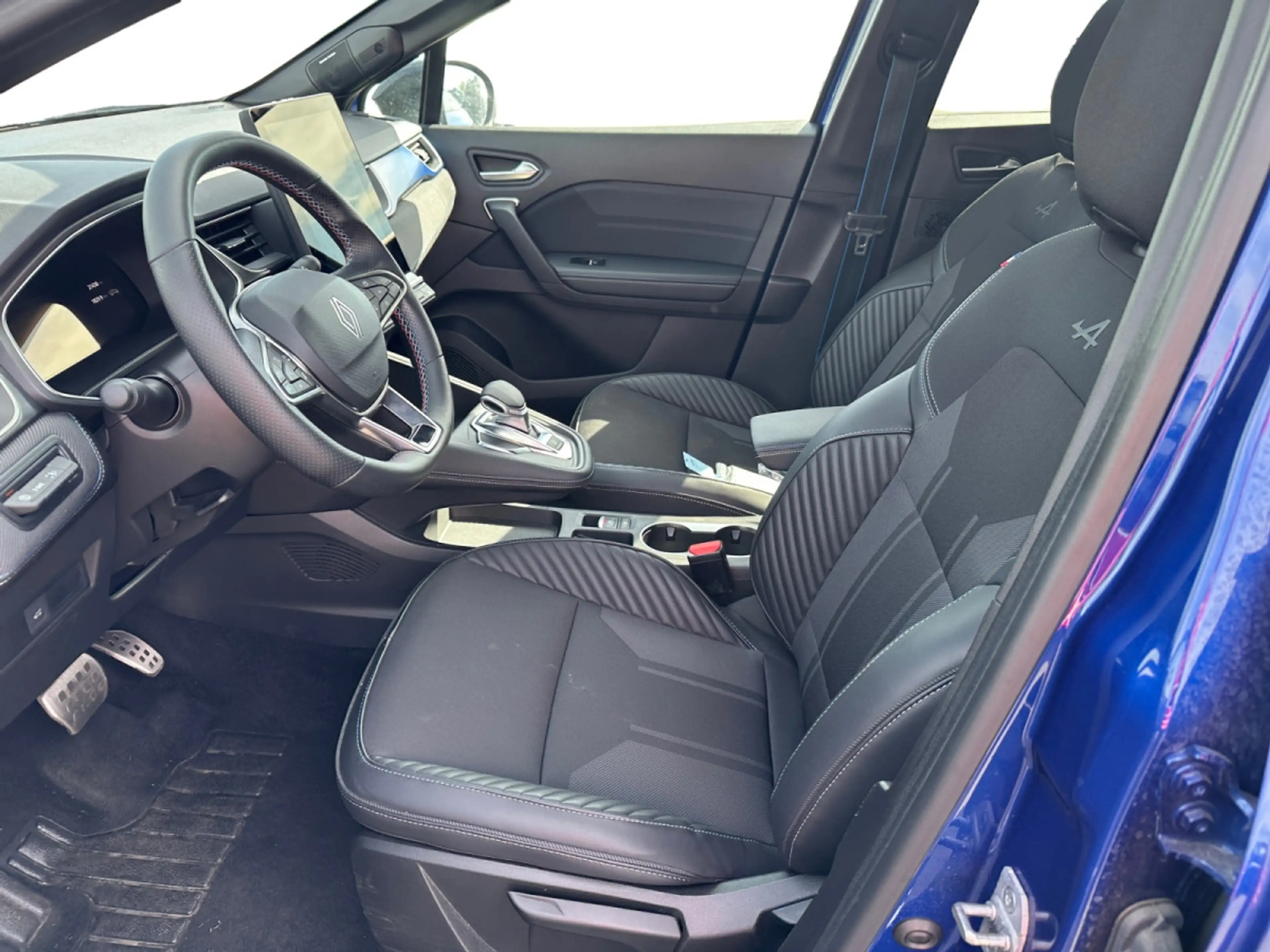 Renault Symbioz 1.6 Esprit Alpine full hybrid E-Tech — photo 7