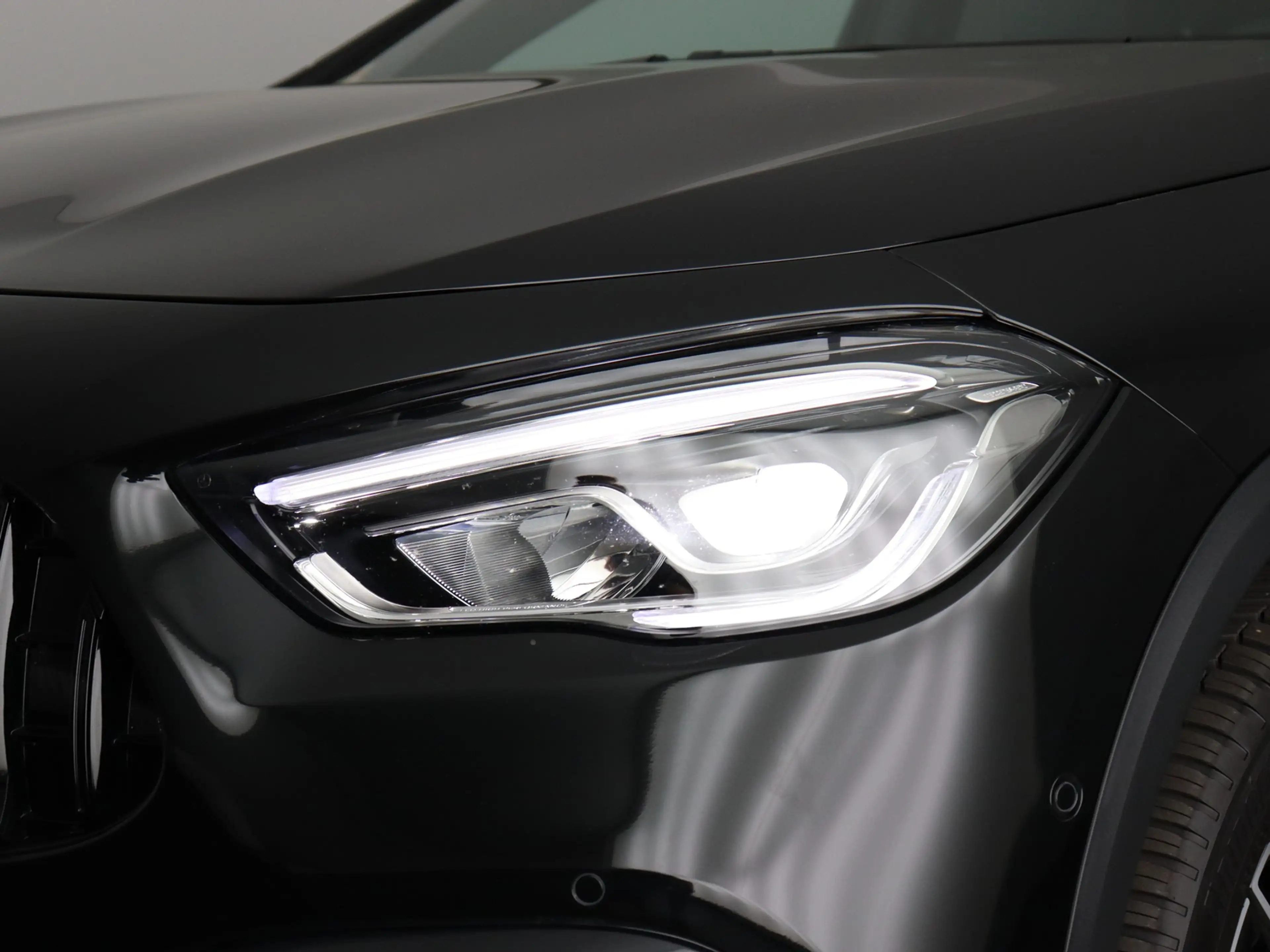 Mercedes-Benz GLA 250 e AMG Line (Pano / 360 Camera / Burmester / ACC / — photo 39