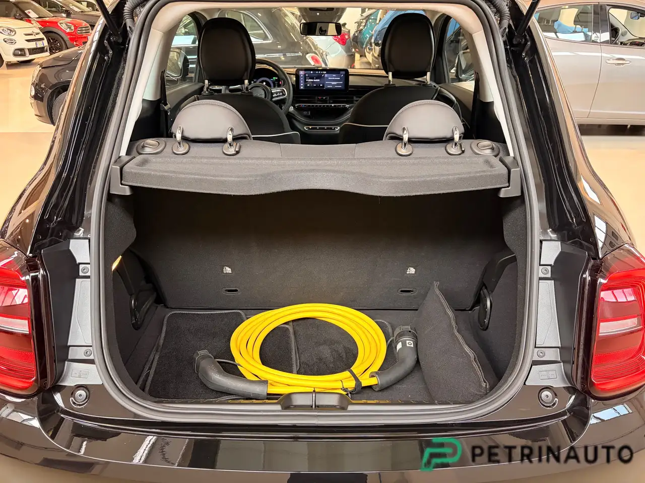 Fiat 500e 42 kWh hatchback-320 berlina Nazionale 21