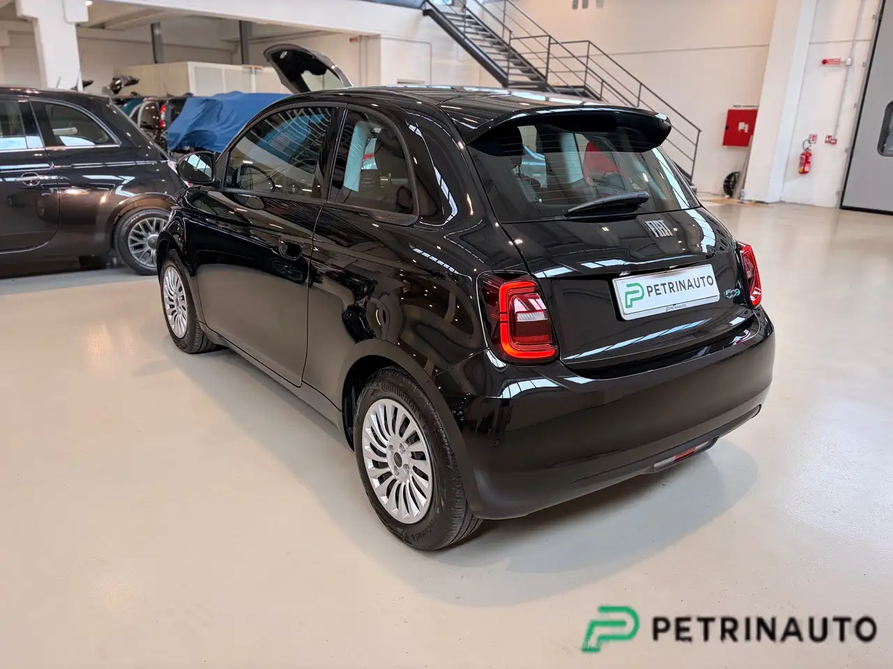 Fiat 500e 42 kWh hatchback-320 berlina Nazionale 8