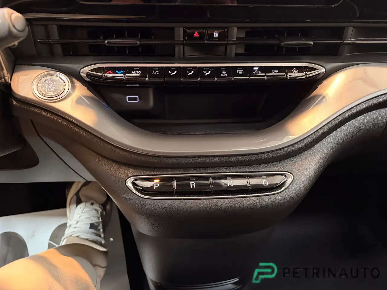 Fiat 500e 42 kWh hatchback-320 berlina Nazionale 17