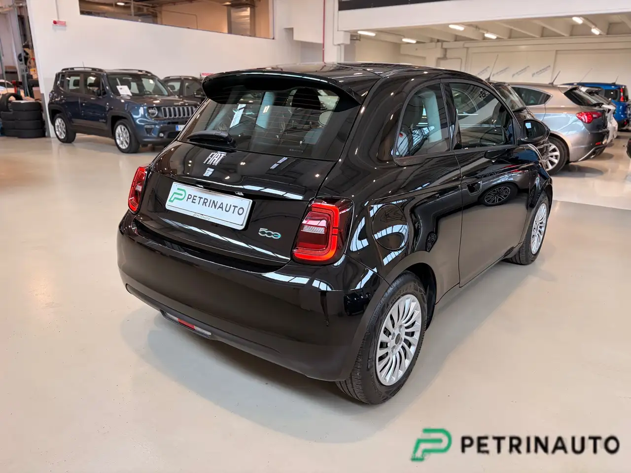 Fiat 500e 42 kWh hatchback-320 berlina Nazionale 6