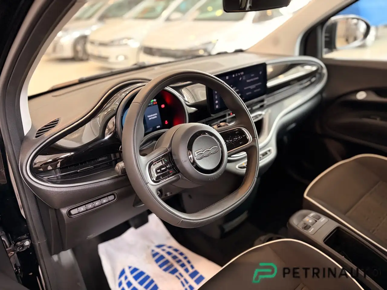 Fiat 500e 42 kWh hatchback-320 berlina Nazionale 11