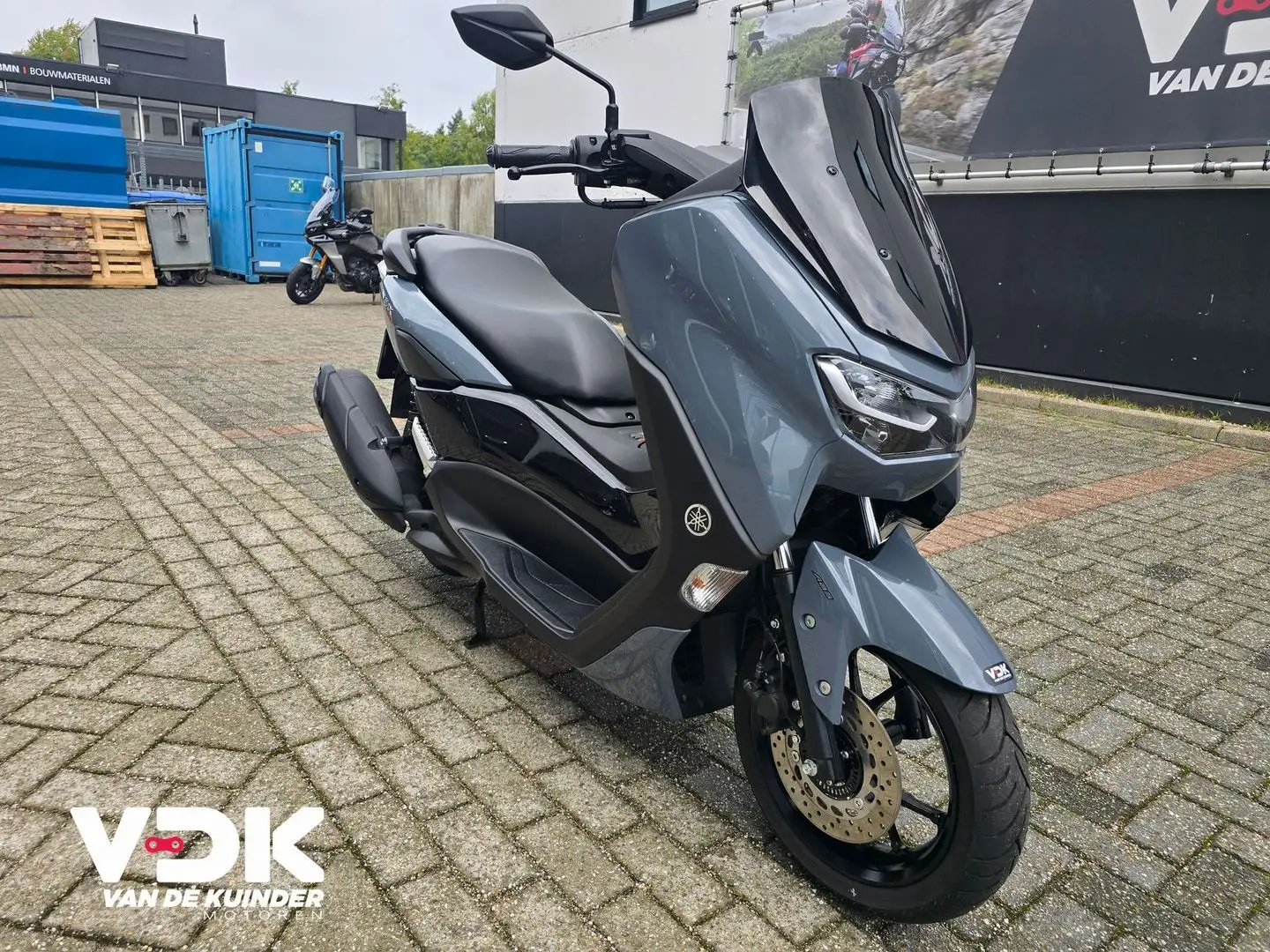 Yamaha NMAX 155 Grijs - 1