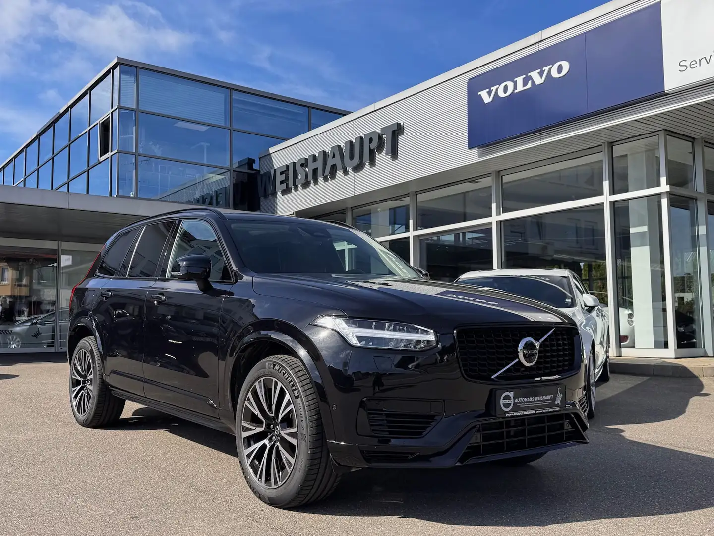Volvo XC90 T8*Ultra Dark*NP 97.060*Recharge*AHK*Pano Schwarz - 1