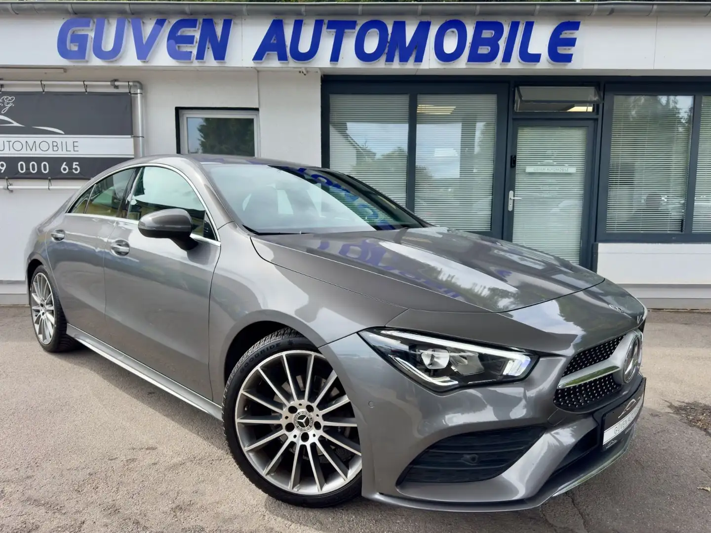 Mercedes-Benz CLA 180 AMG-LINE WIDESCREEN LED Grau - 1