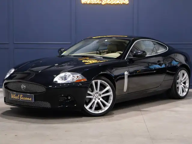 Jaguar XKR XKR Coupé 4.2 - 416 A