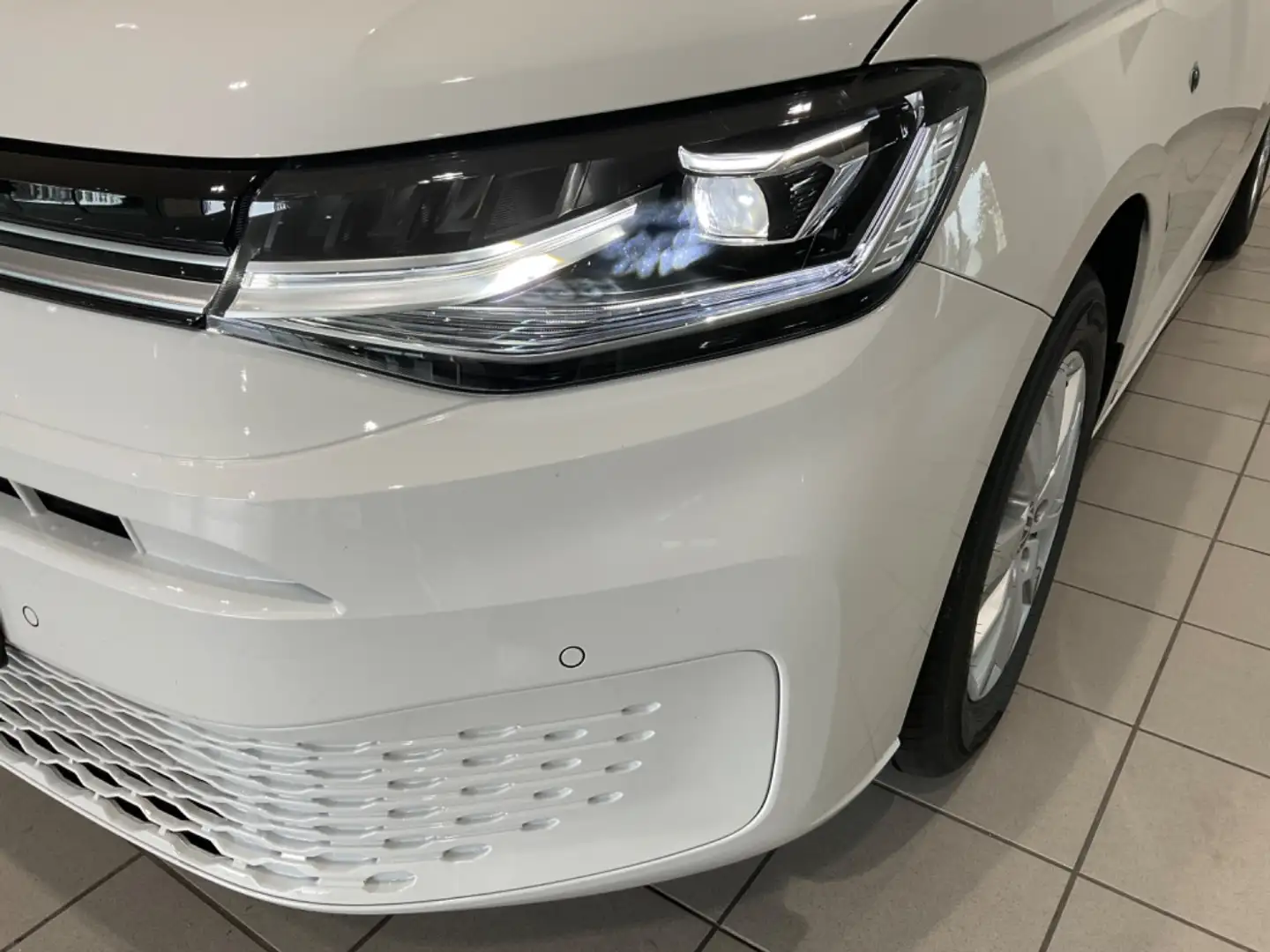 Volkswagen Caddy Life (Garantie 02/2030.AHK.LED.Kamera.PDC) 1 Weiß - 2