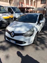 5p 1.5 dci Luxe 90cv
