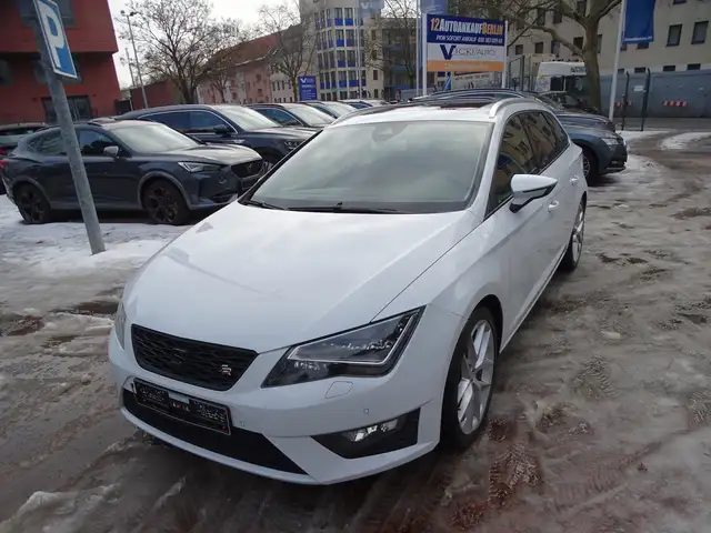SEAT Leon 2.0 ST FR Automatik Panorama