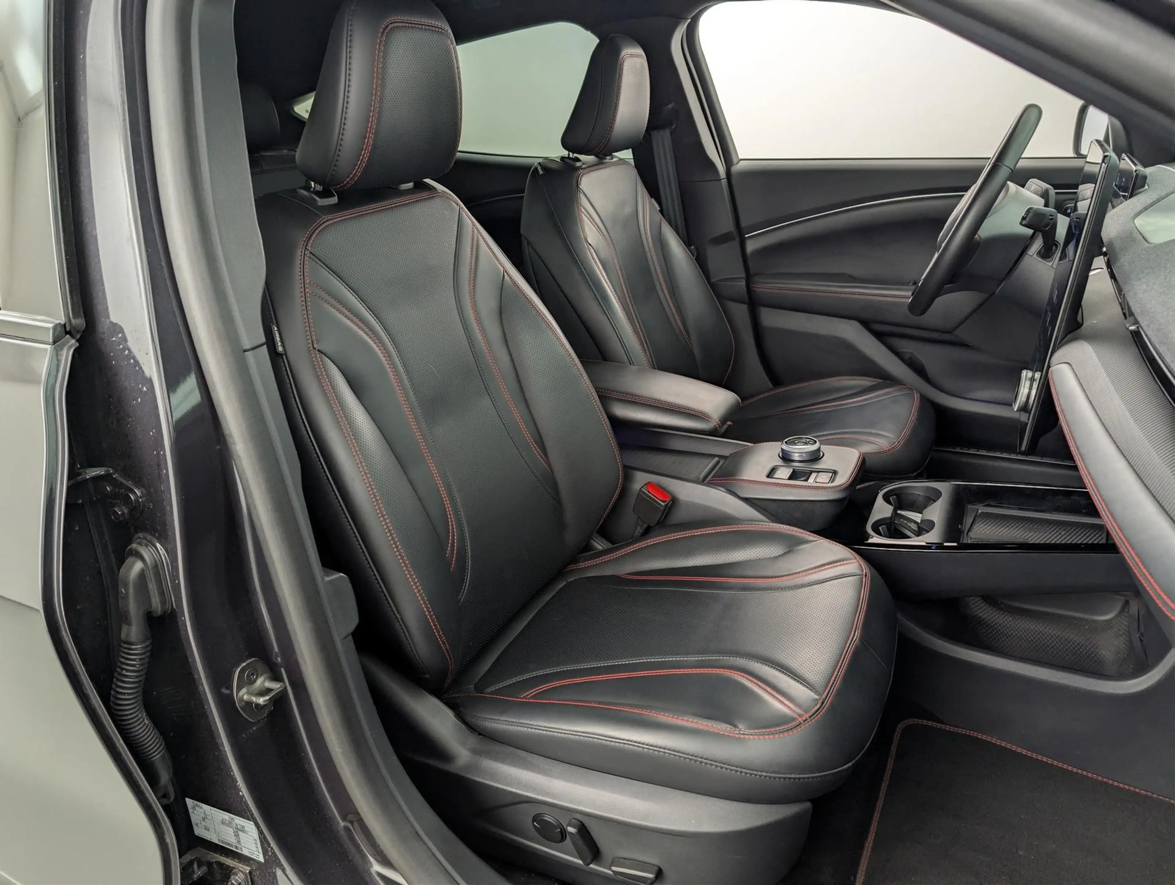 Ford Mustang Mach-E Premium AWD 99kWh ACC+Matrix+AHK — photo 13
