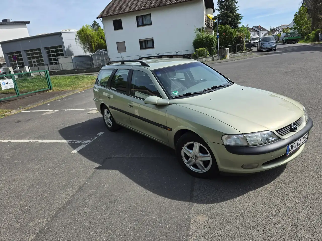 Opel Vectra 1.8 Caravan, foto 1