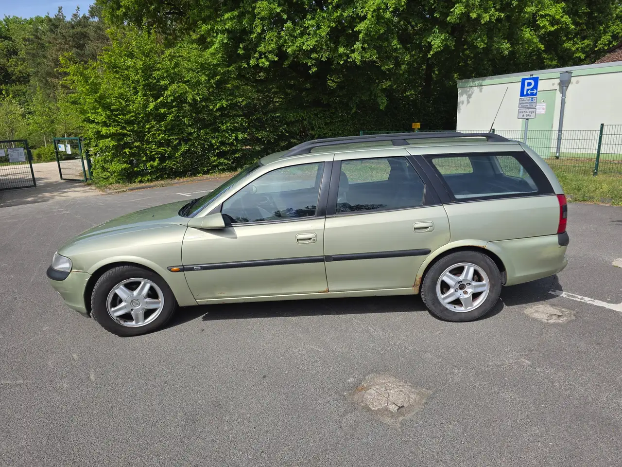 Opel Vectra 1.8 Caravan, foto 2