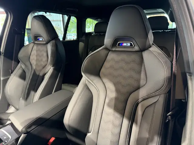 BMW M3 view 8